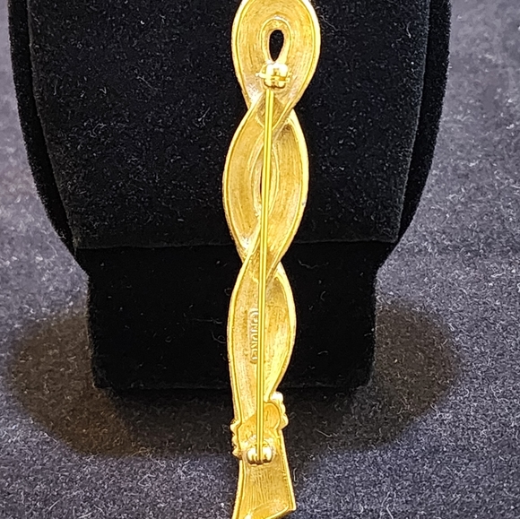 Vtg Signed Monet Gold Tone Ribbon Brooch Pin - Picture 3 of 9